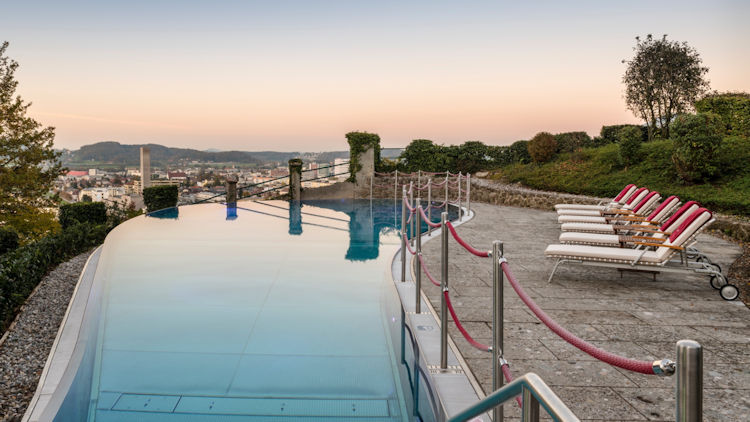 Schloss Monchstein pool